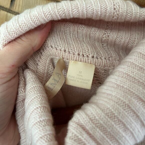 IMMA Medium Pale Pink Cashmere Sweater Turtleneck Knit - Picture 12 of 12